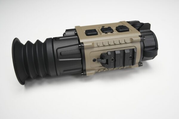 ZENTRON MEGA CQ25R | 640 25mm F0.9 4-in-1 Thermal Night Vision System - Image 5